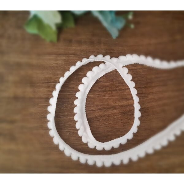 MINI POM POM BRANCO METRO - Image 2